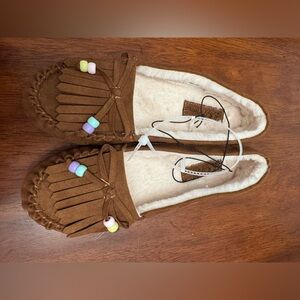 Brown Moccasin Slippers with Beads girls